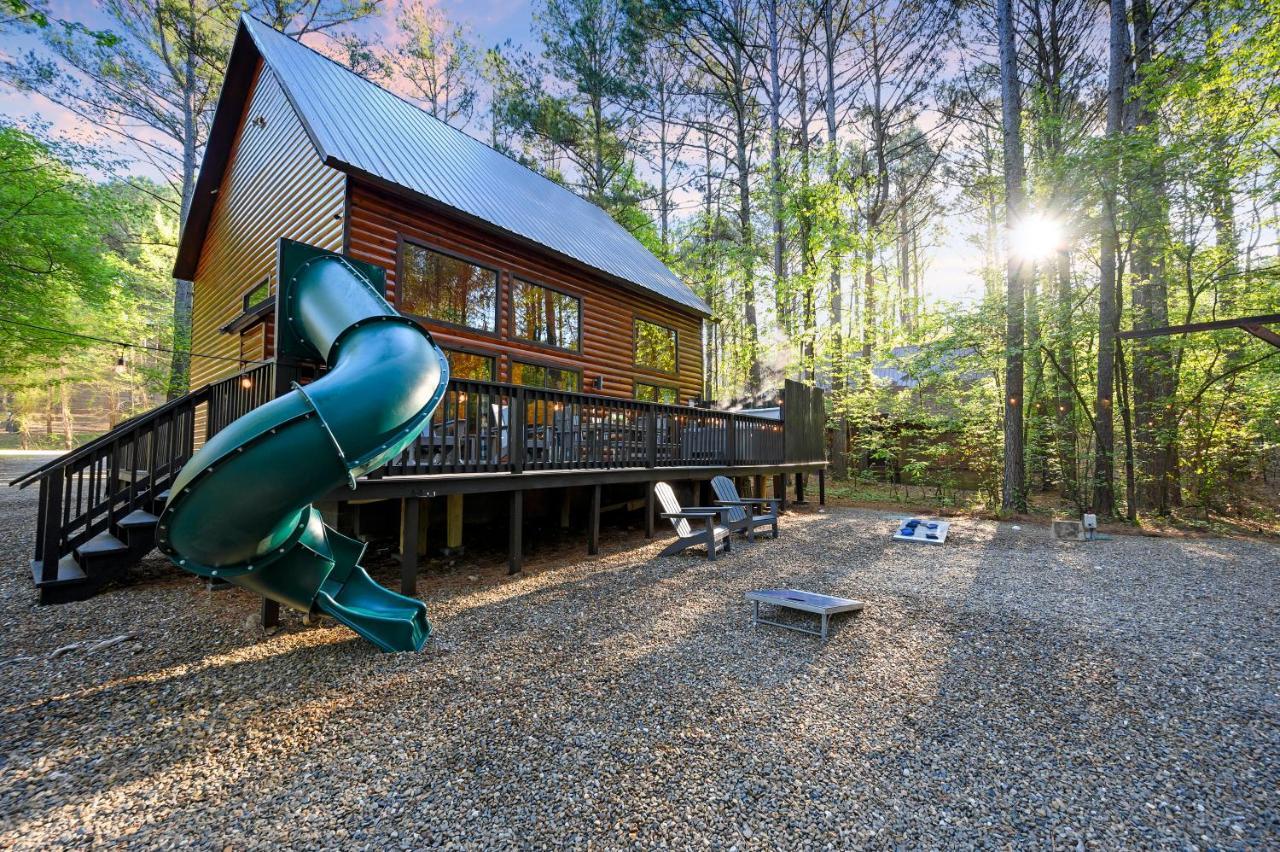 Hickory Bear - Cabin Surrounded By Pines, Sleeps 10, Hot Tub, Fire Pit, Arcade, Foosball Table & Deck Slide Брокен-Боу Екстер'єр фото